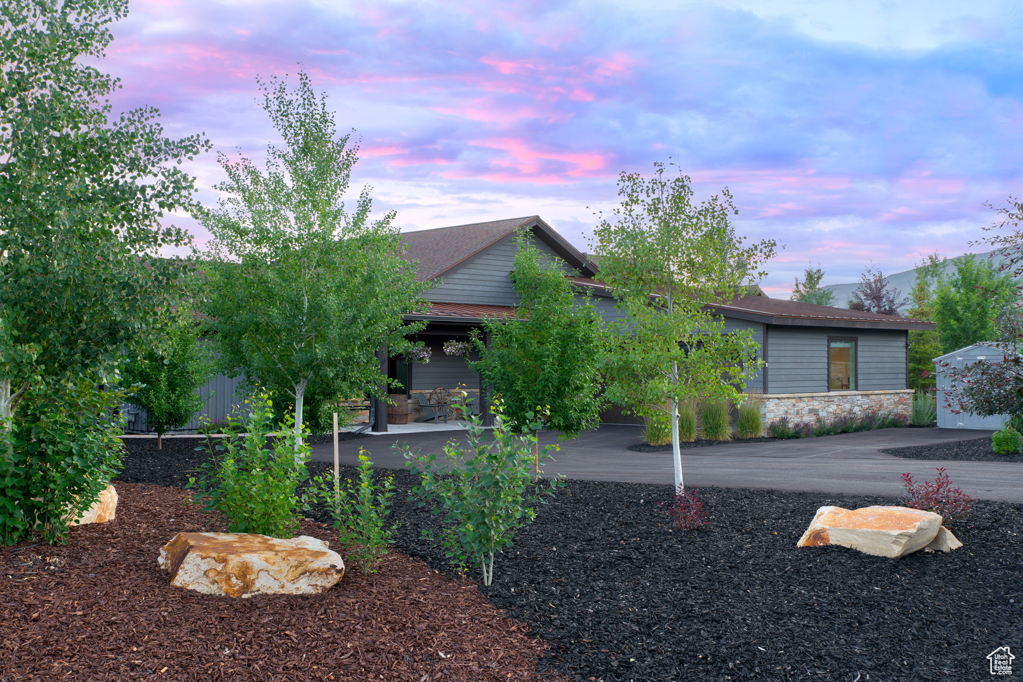 THORN CREEK - Residential