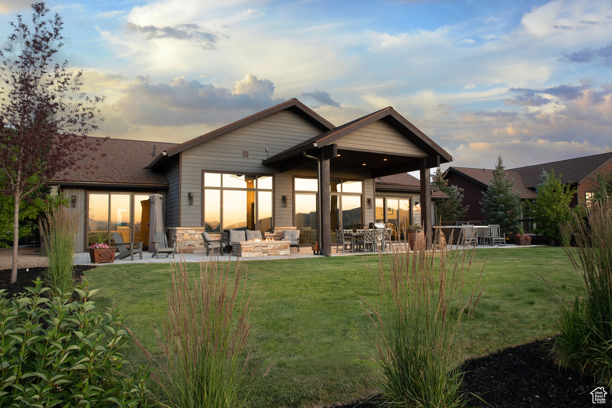 THORN CREEK - Residential