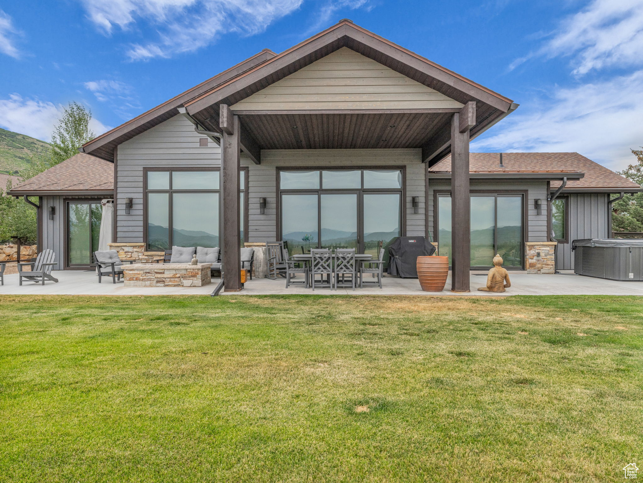 THORN CREEK - Residential