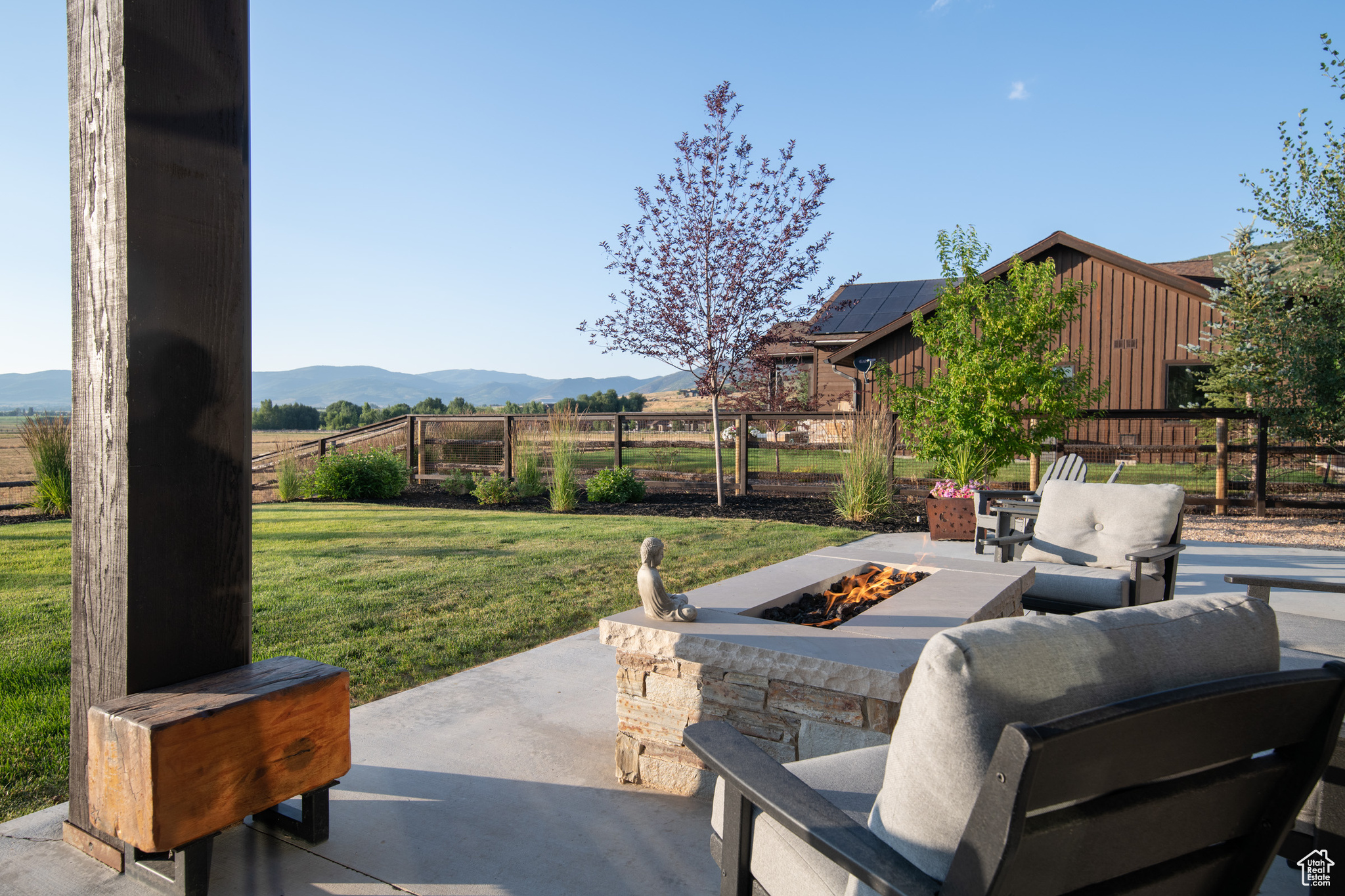 THORN CREEK - Residential