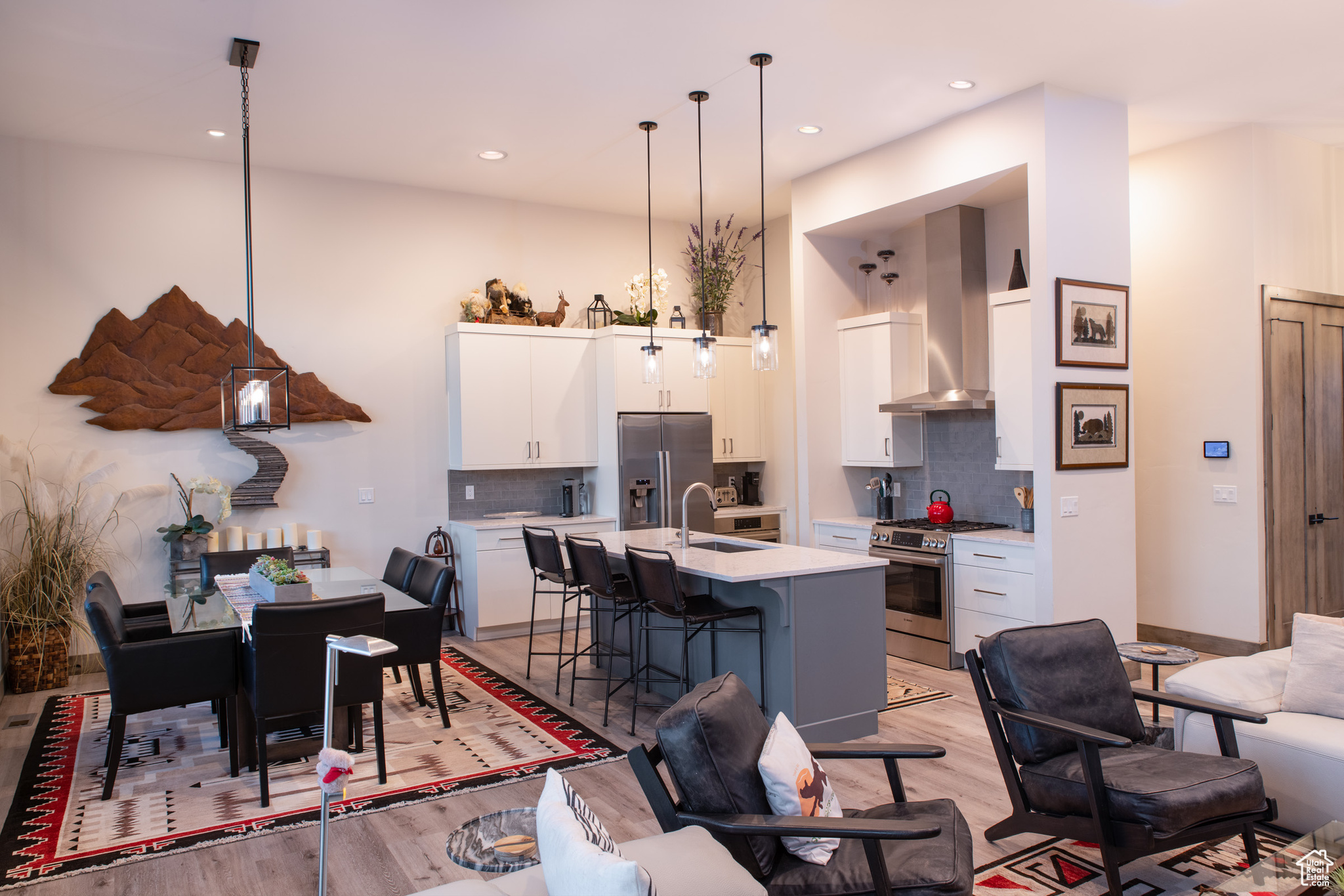 THORN CREEK - Residential