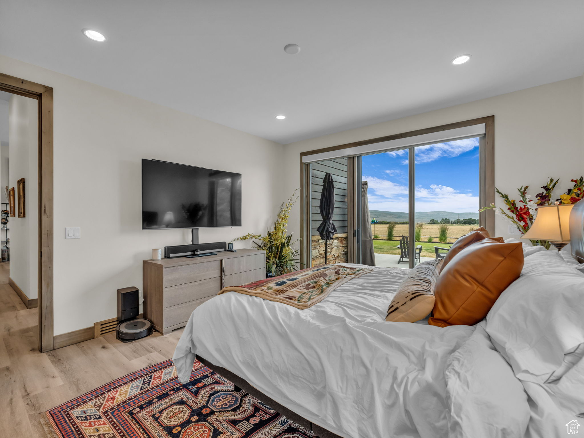 THORN CREEK - Residential