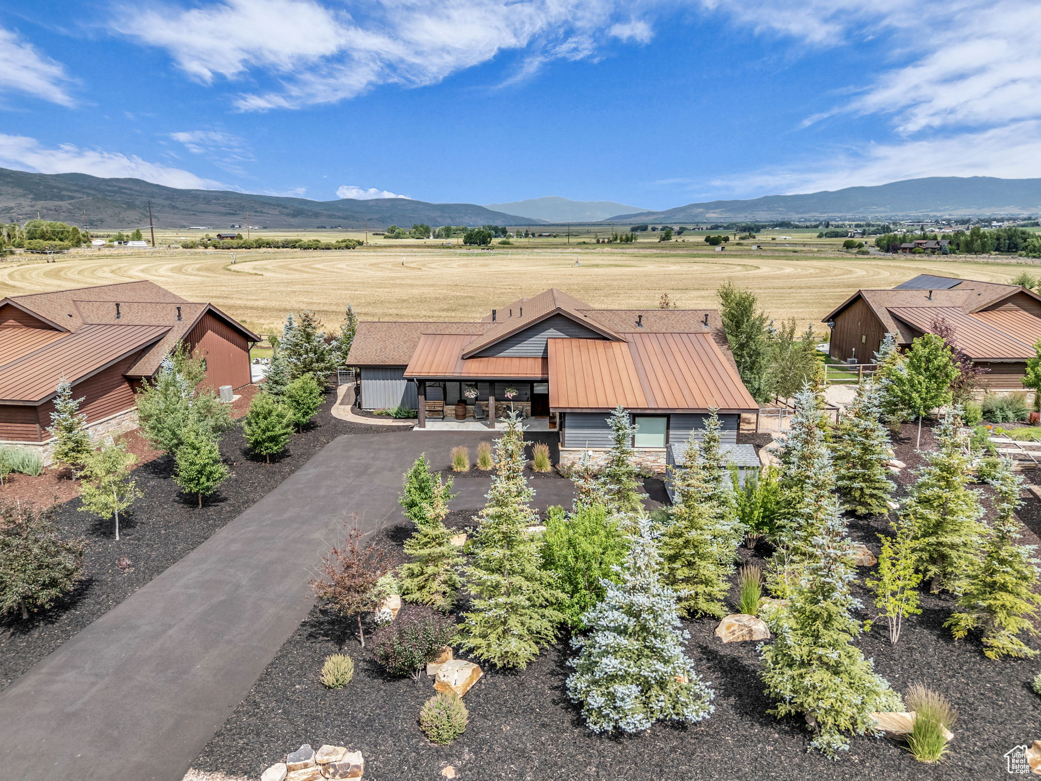 THORN CREEK - Residential