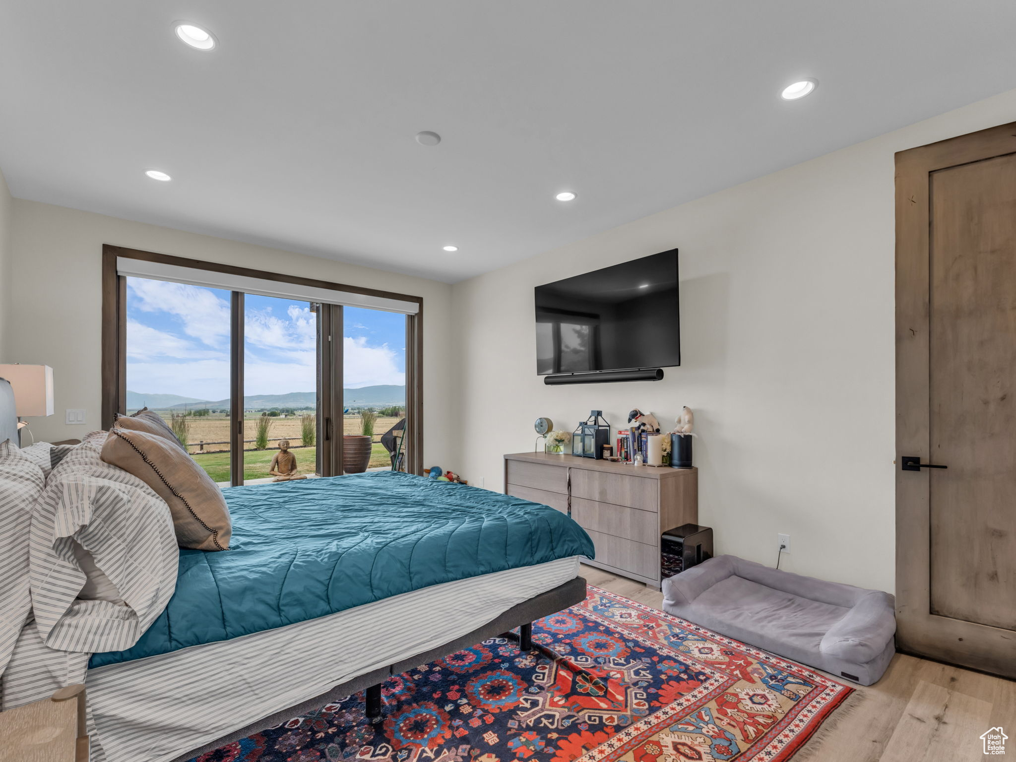 THORN CREEK - Residential