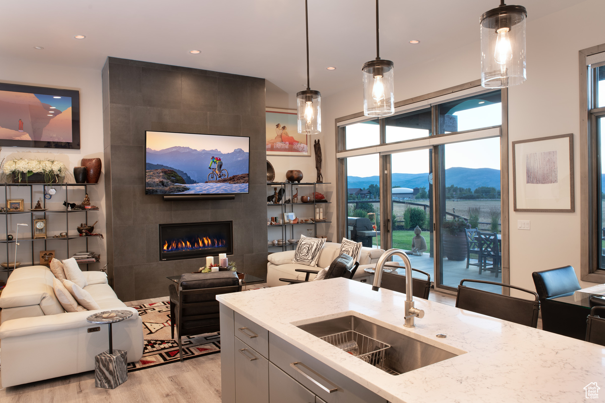THORN CREEK - Residential