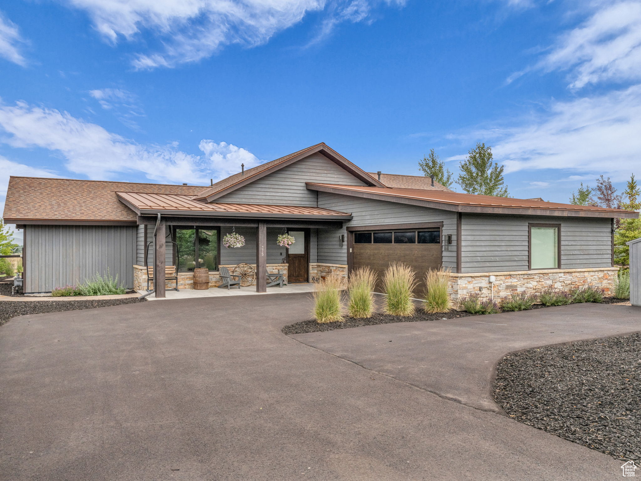 THORN CREEK - Residential
