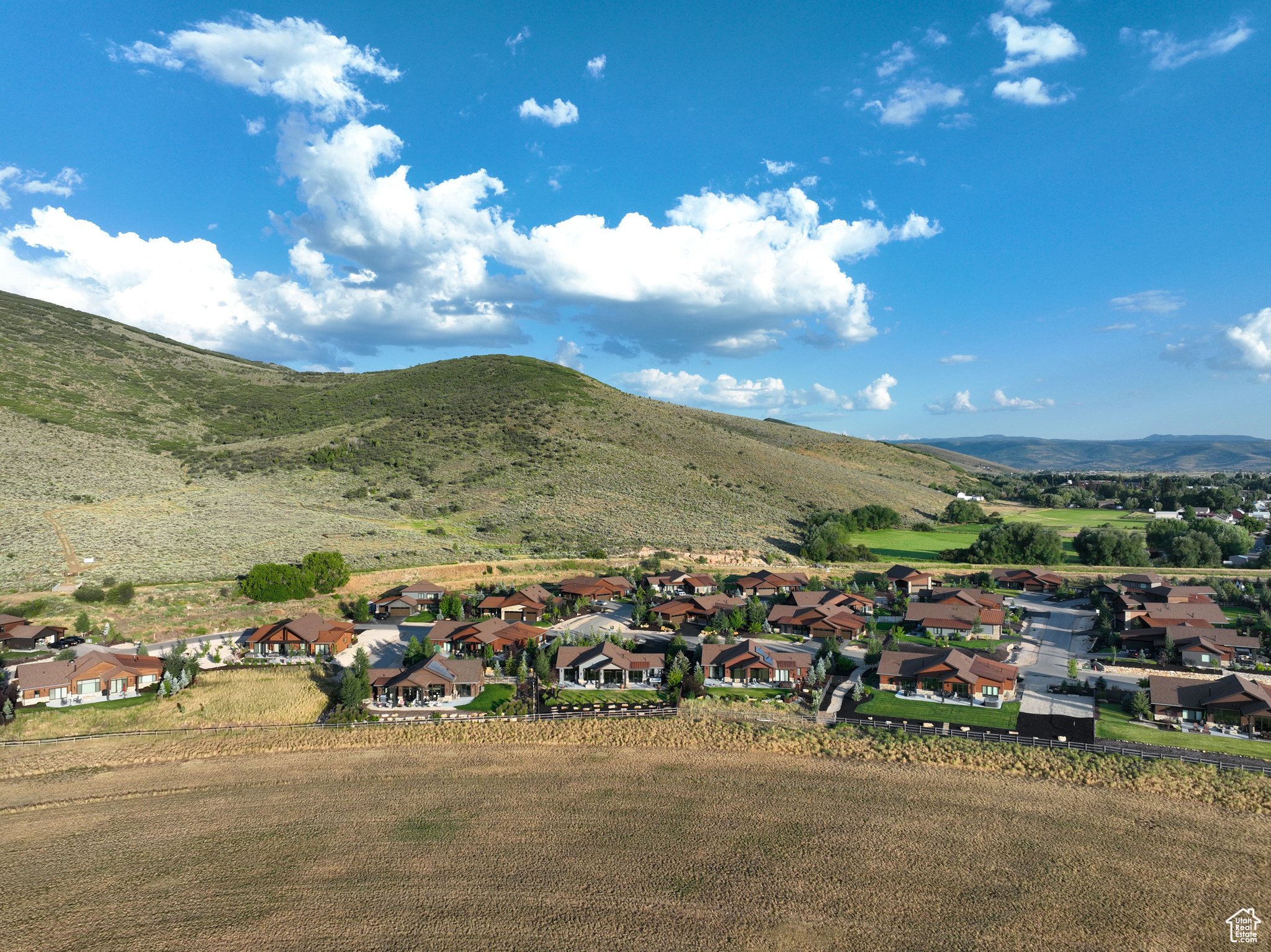 THORN CREEK - Residential