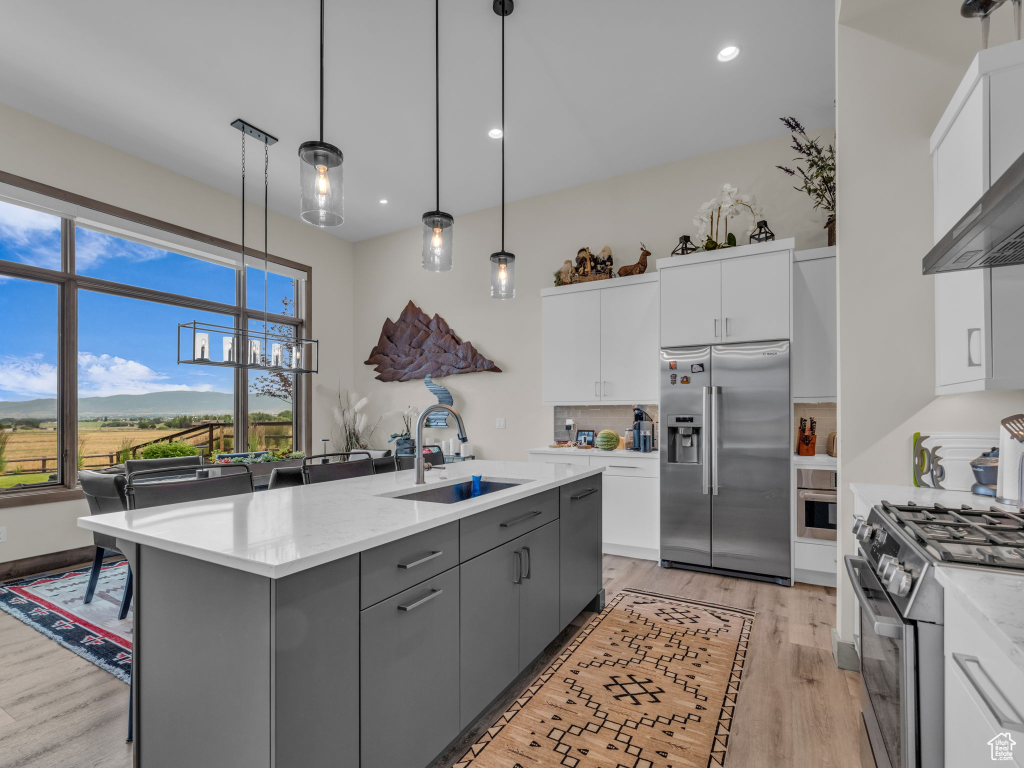 THORN CREEK - Residential