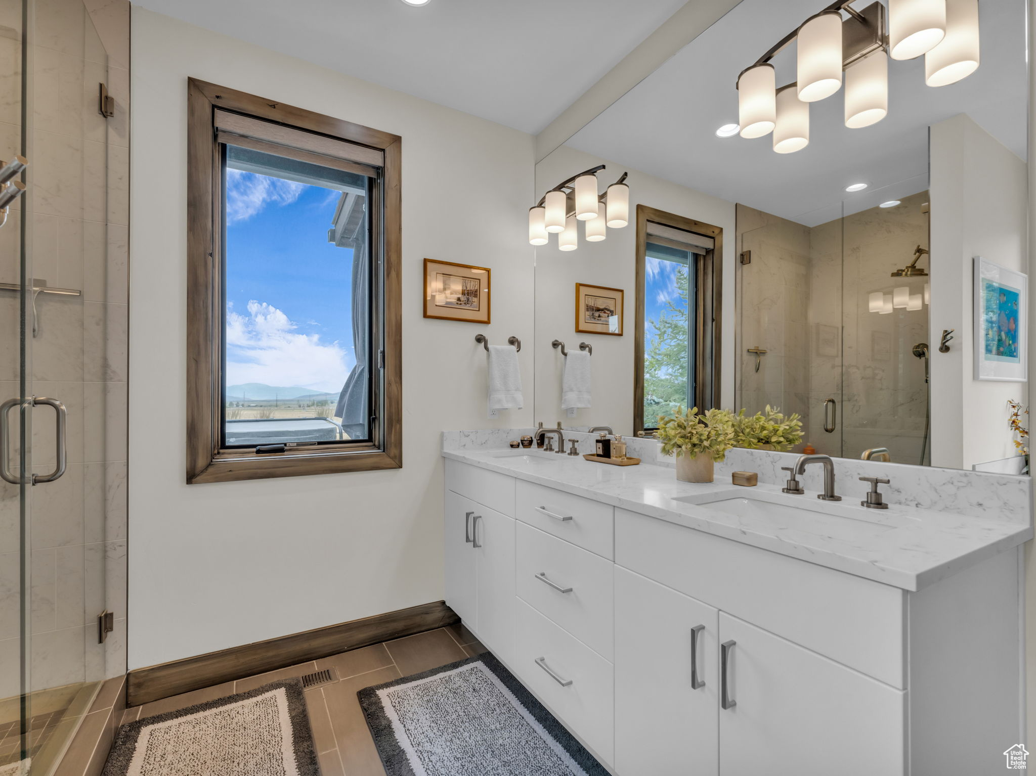 THORN CREEK - Residential