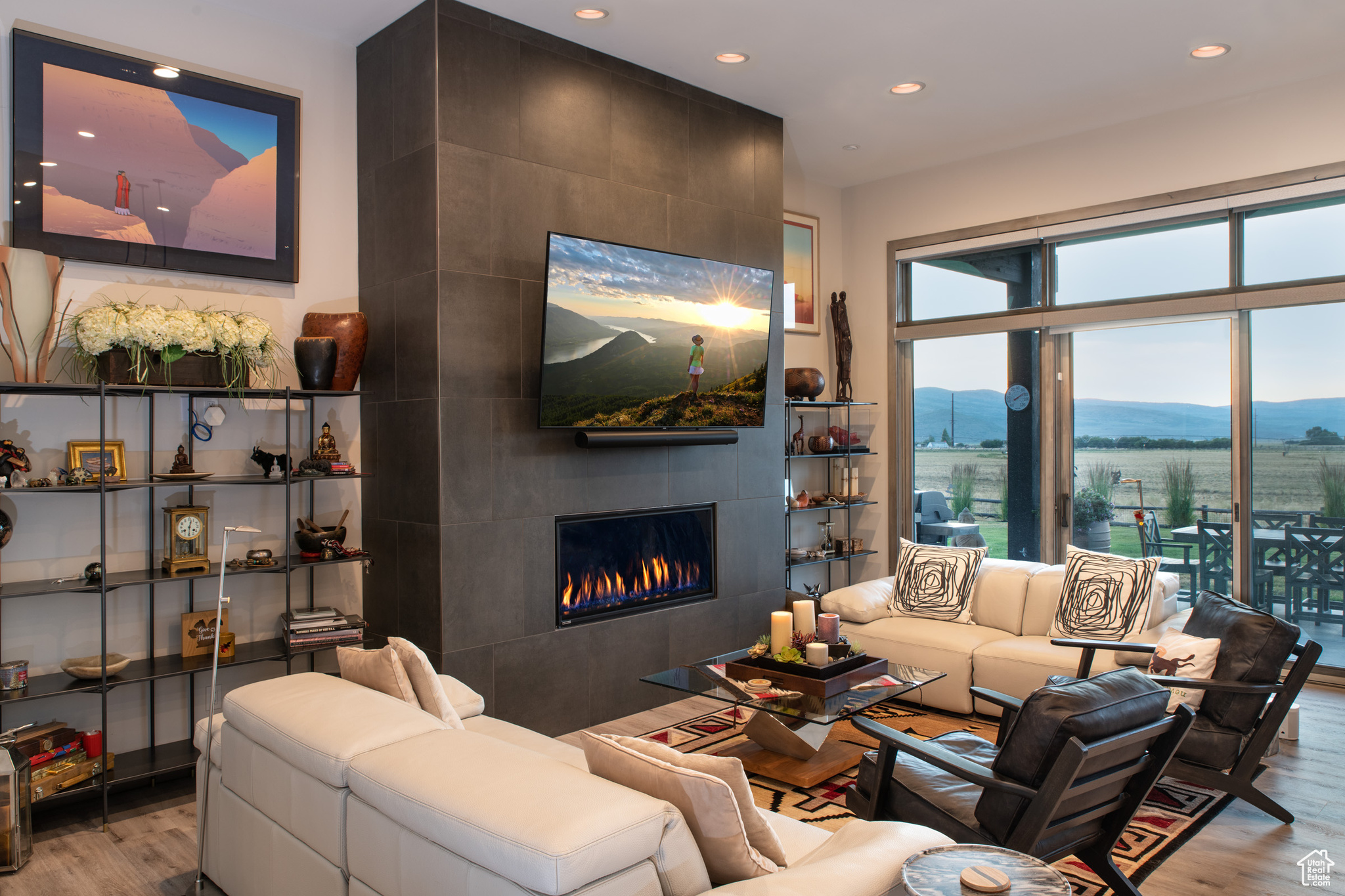 THORN CREEK - Residential