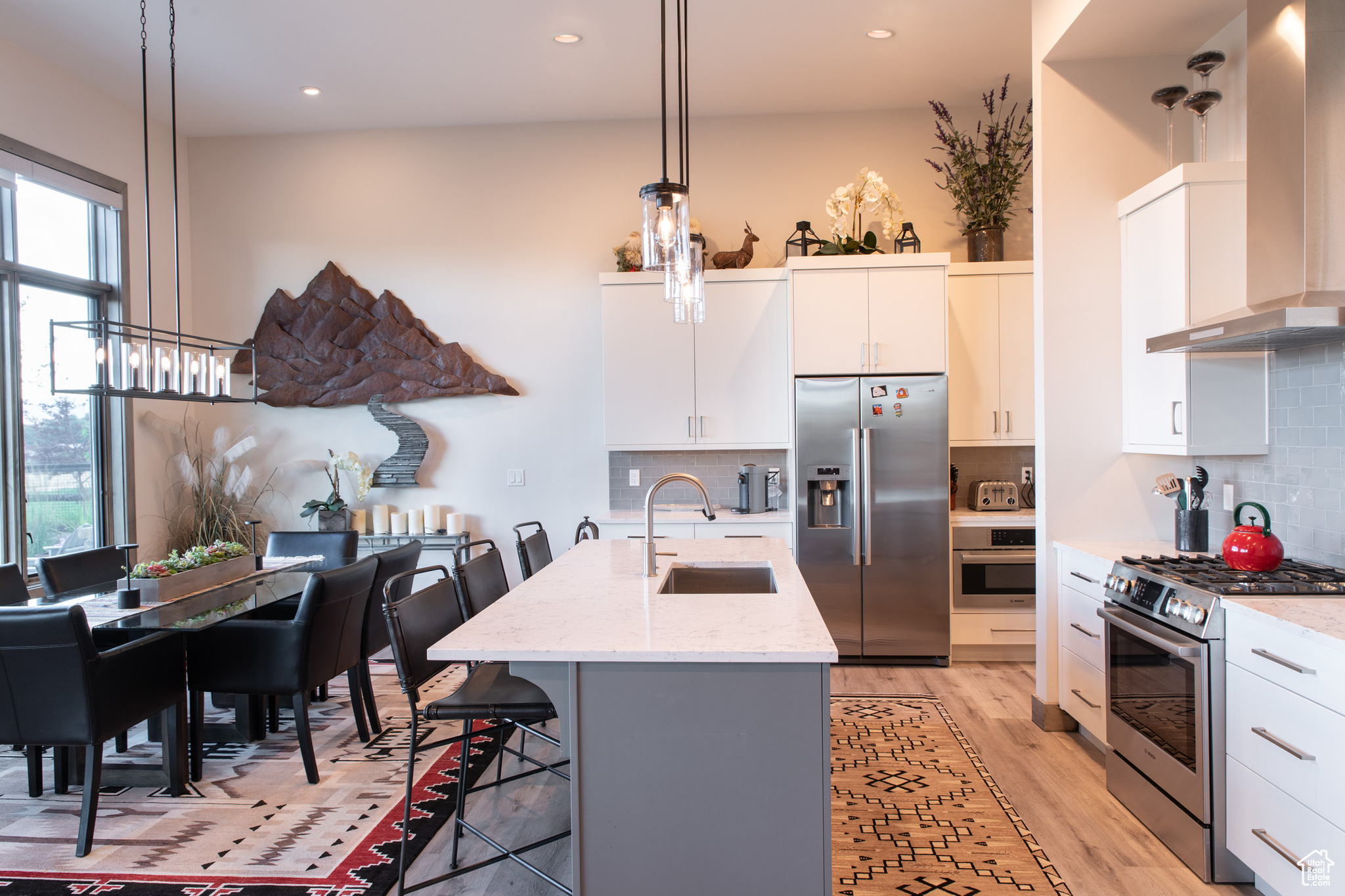 THORN CREEK - Residential