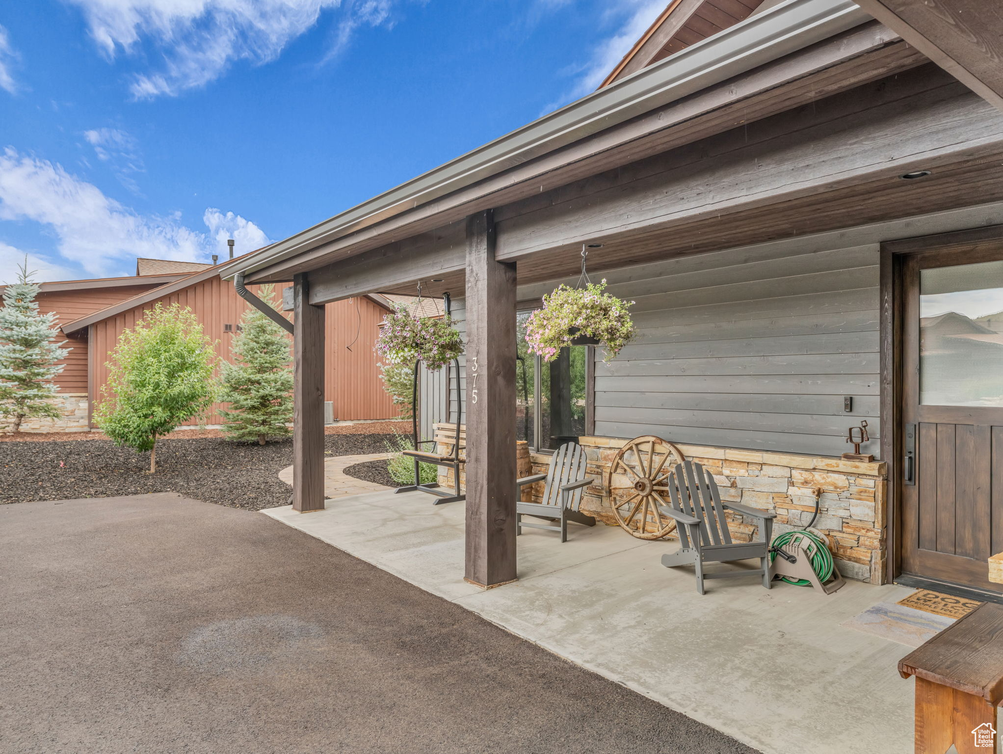 THORN CREEK - Residential