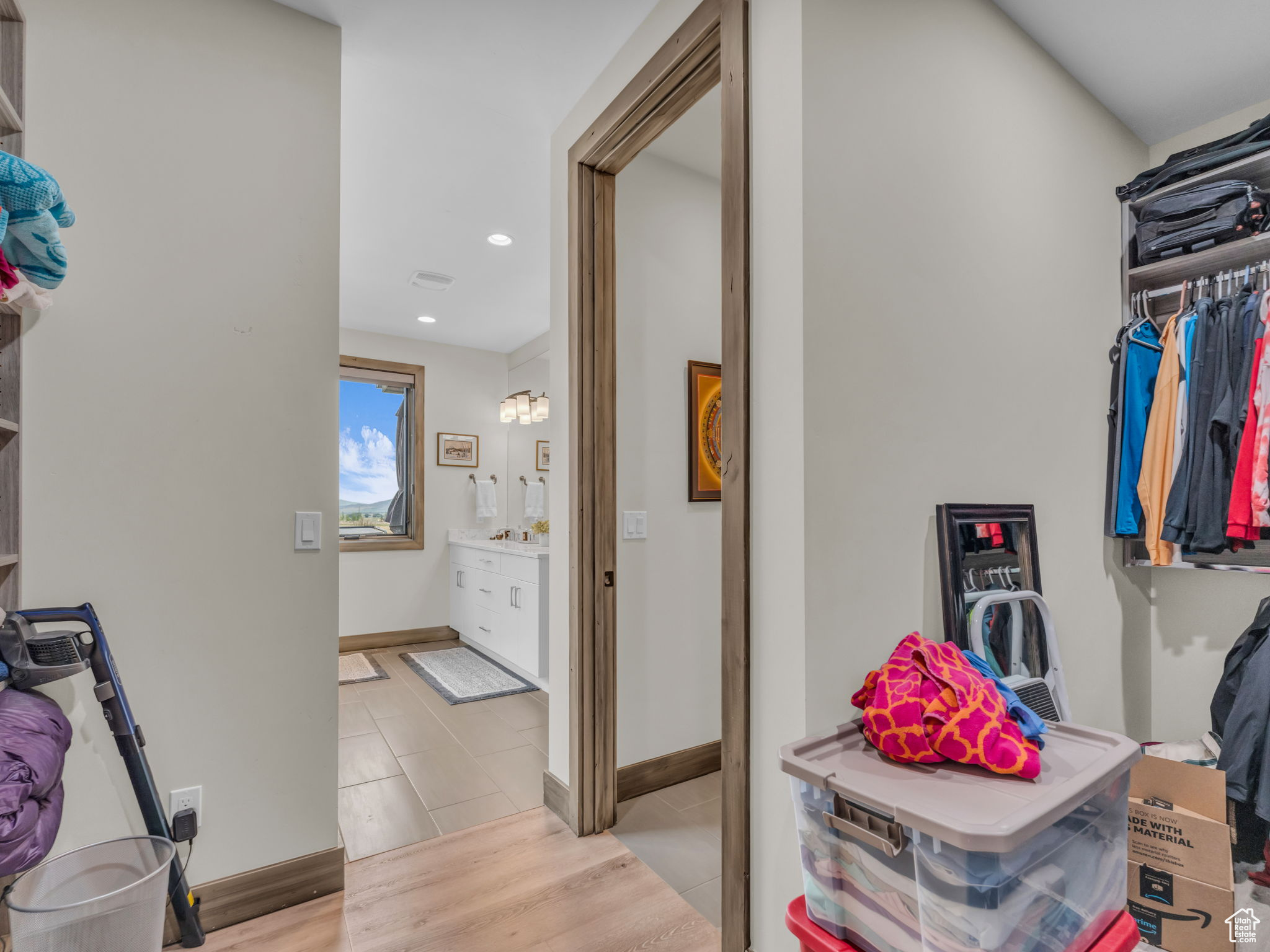 THORN CREEK - Residential