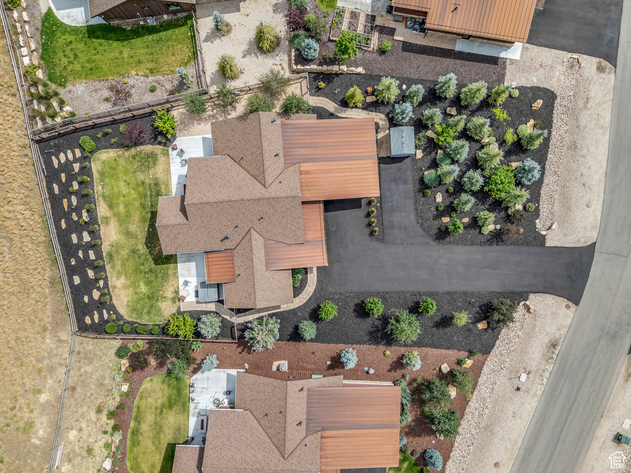 THORN CREEK - Residential