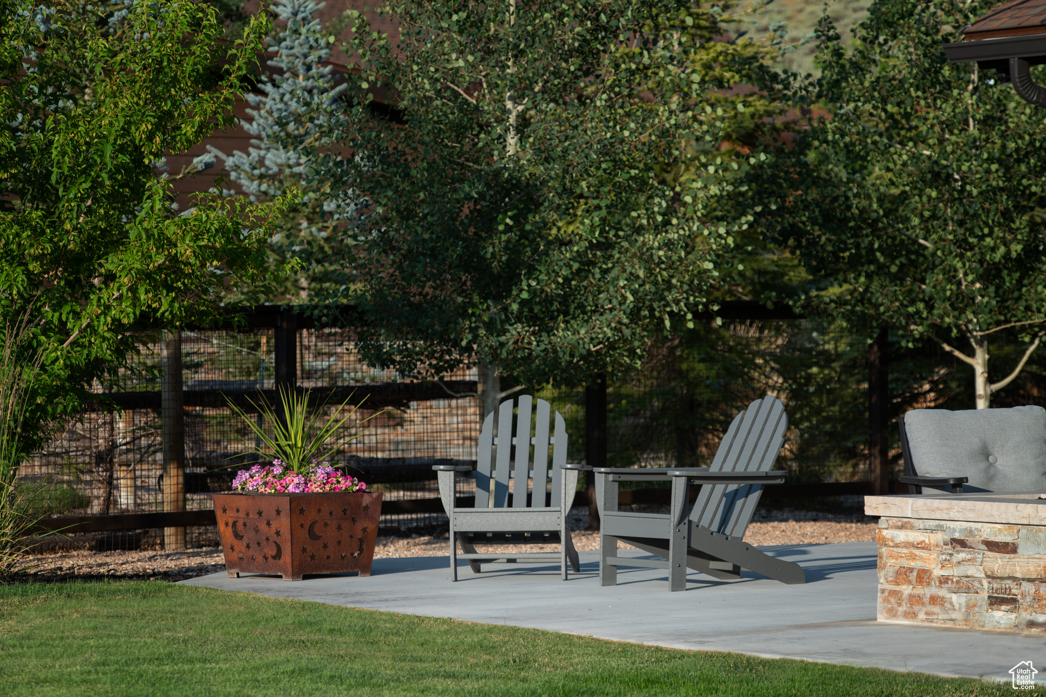 THORN CREEK - Residential
