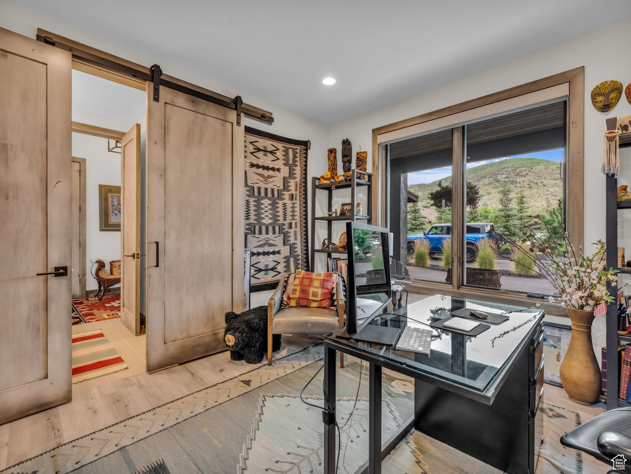 THORN CREEK - Residential