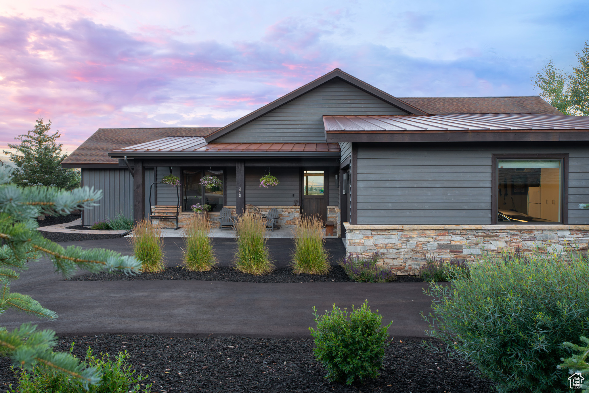 THORN CREEK - Residential
