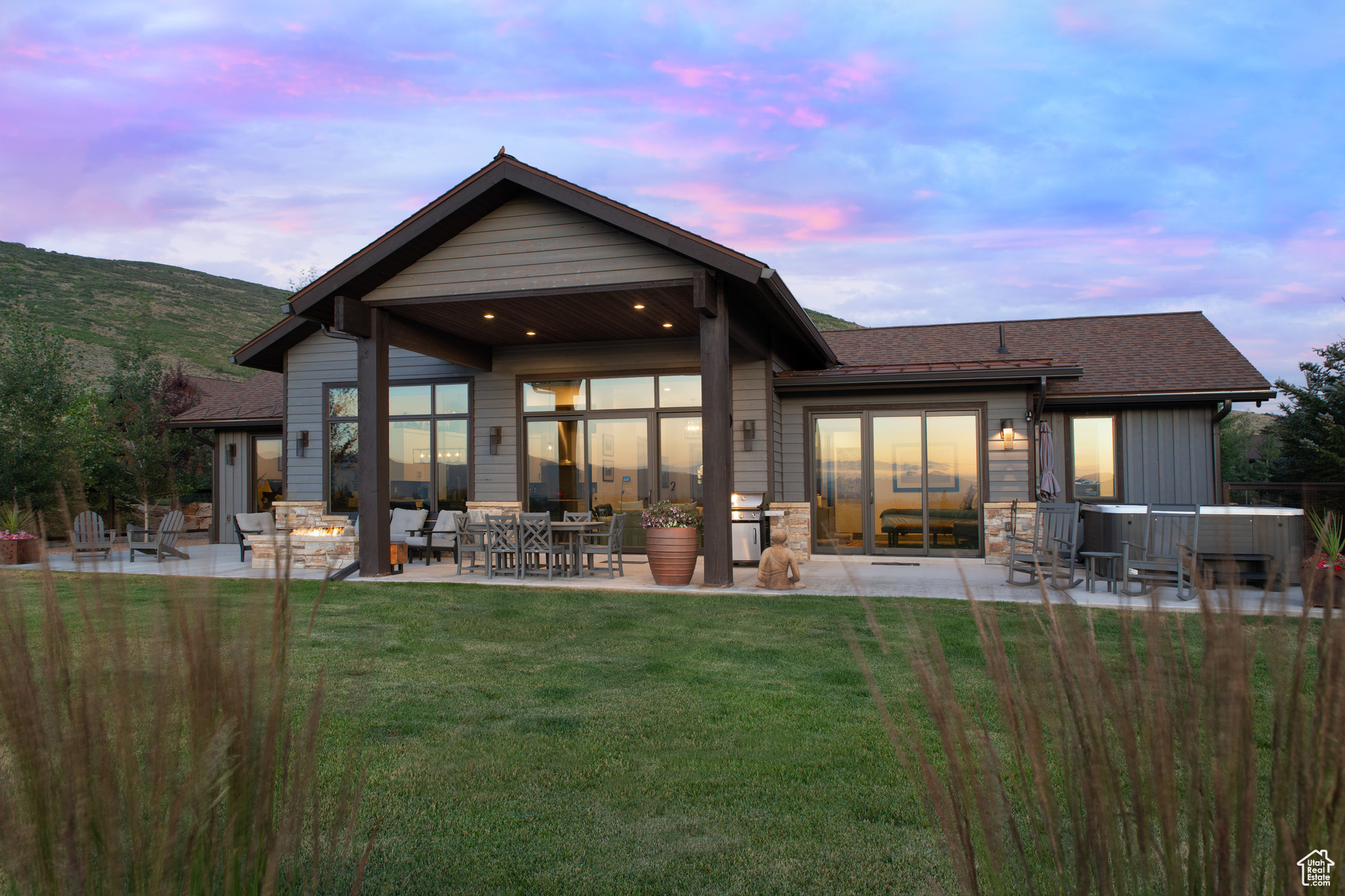 THORN CREEK - Residential