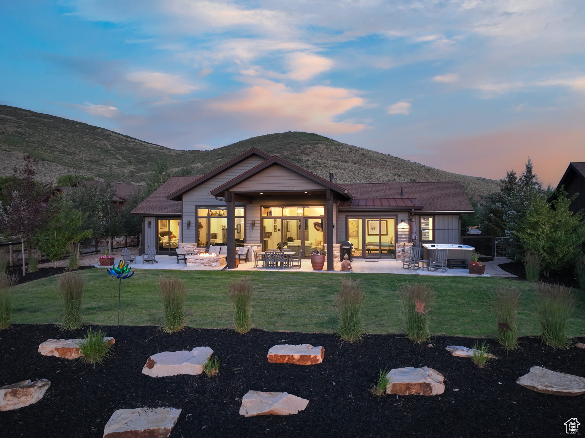THORN CREEK - Residential