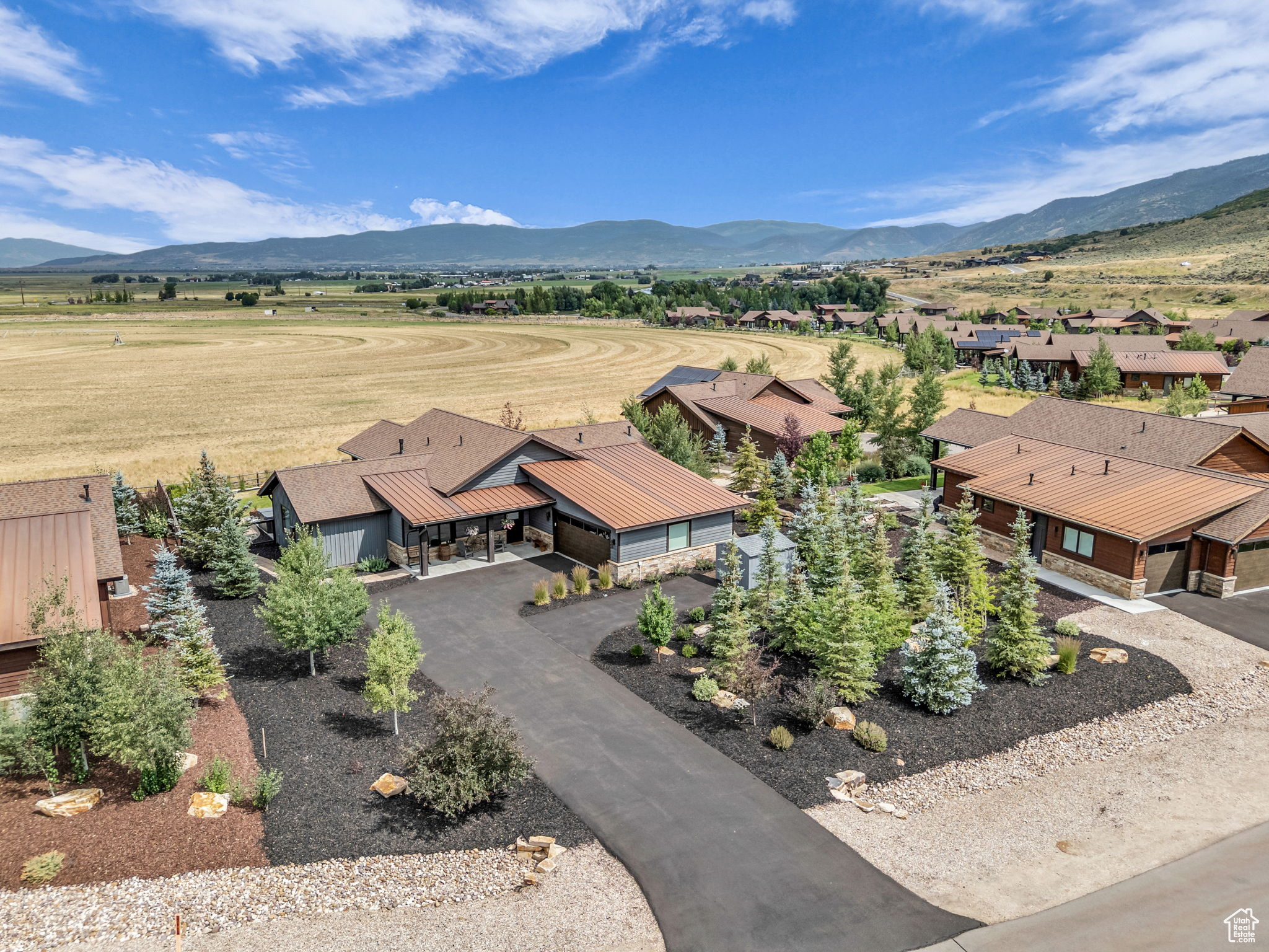 THORN CREEK - Residential