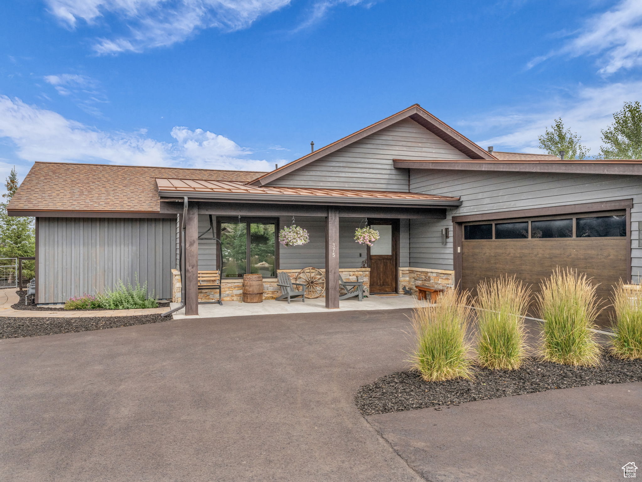 THORN CREEK - Residential