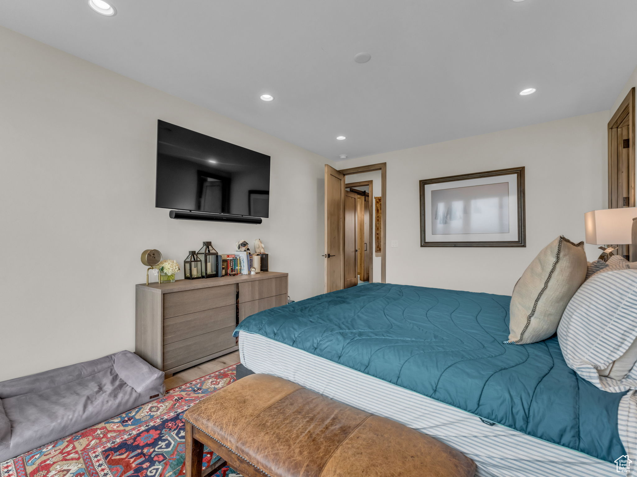 THORN CREEK - Residential