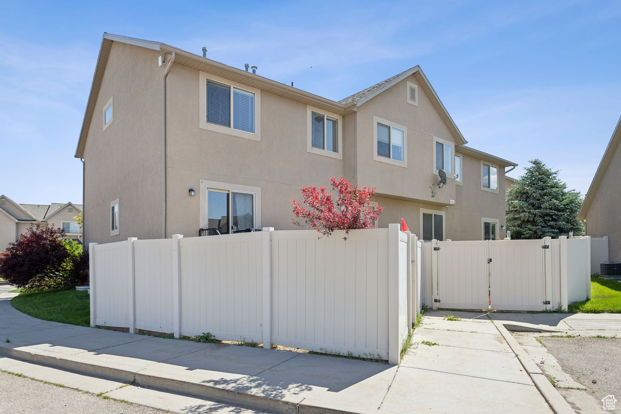 THE MAPLES - Residential