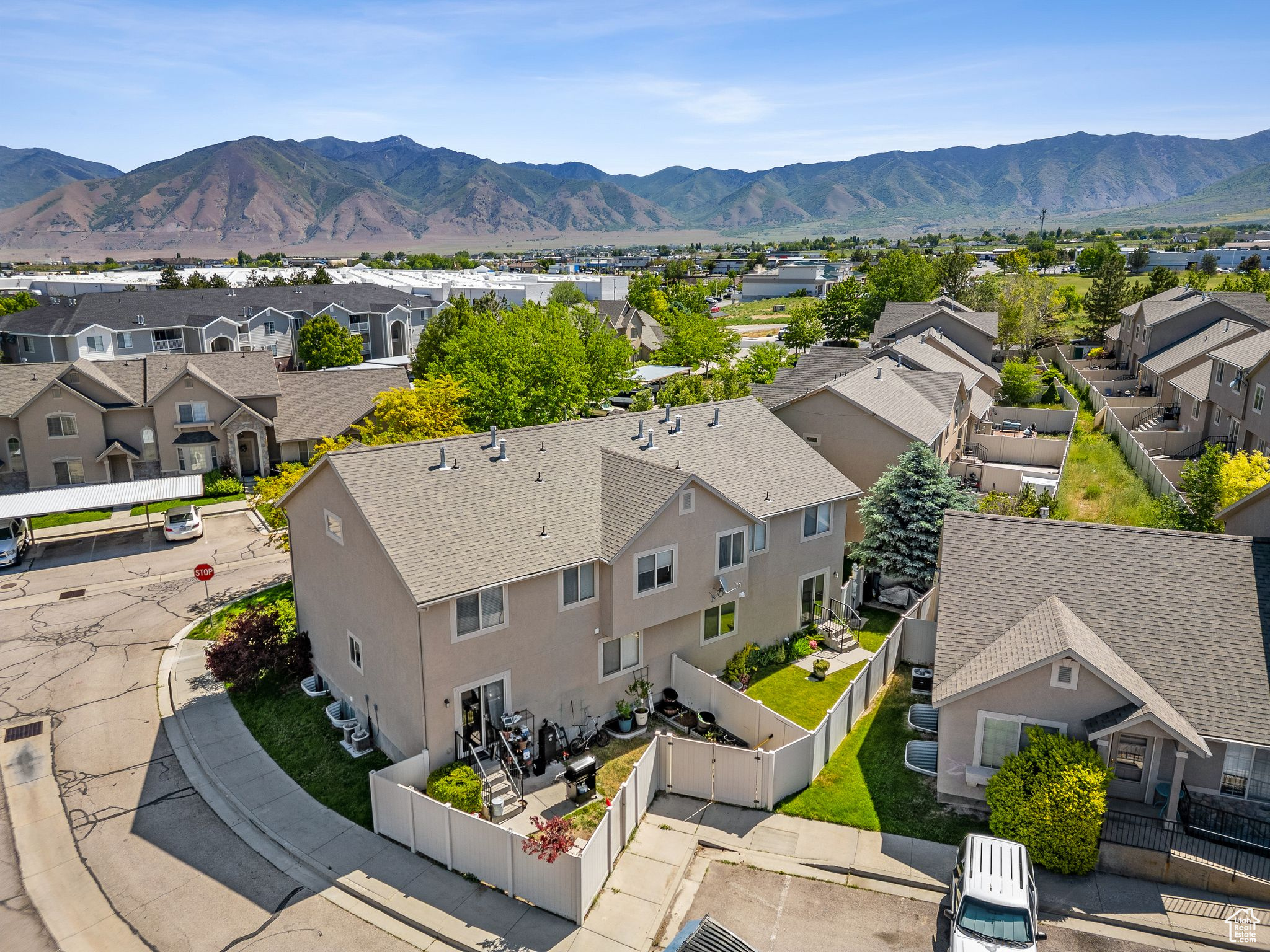 THE MAPLES - Residential