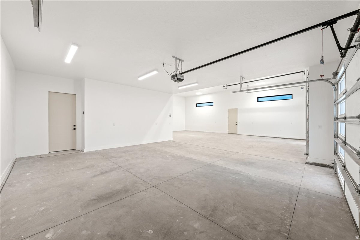 HURRICANE FIELDS ESTATES 3 - Residential