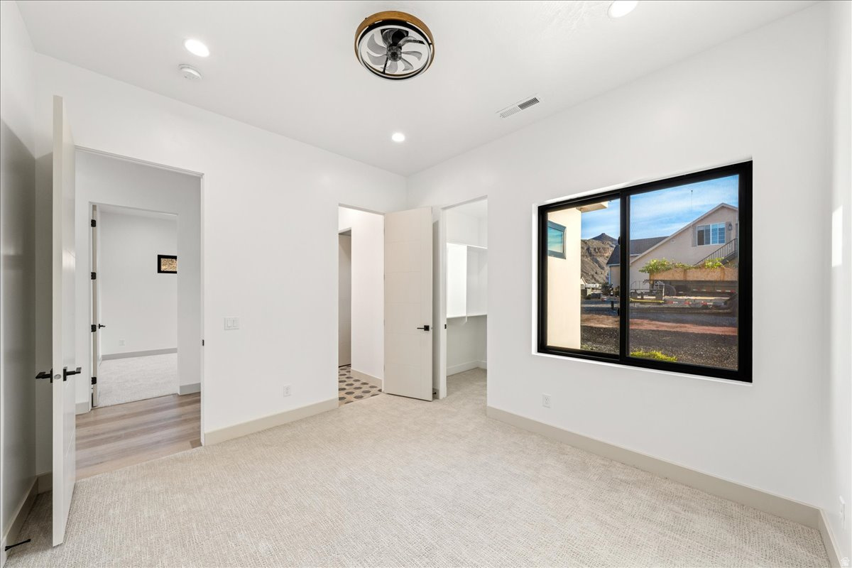 HURRICANE FIELDS ESTATES 3 - Residential