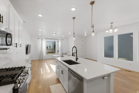 Tiny photo for 4433 W 2600 N, Lehi, UT 84043 (MLS # 2129792)