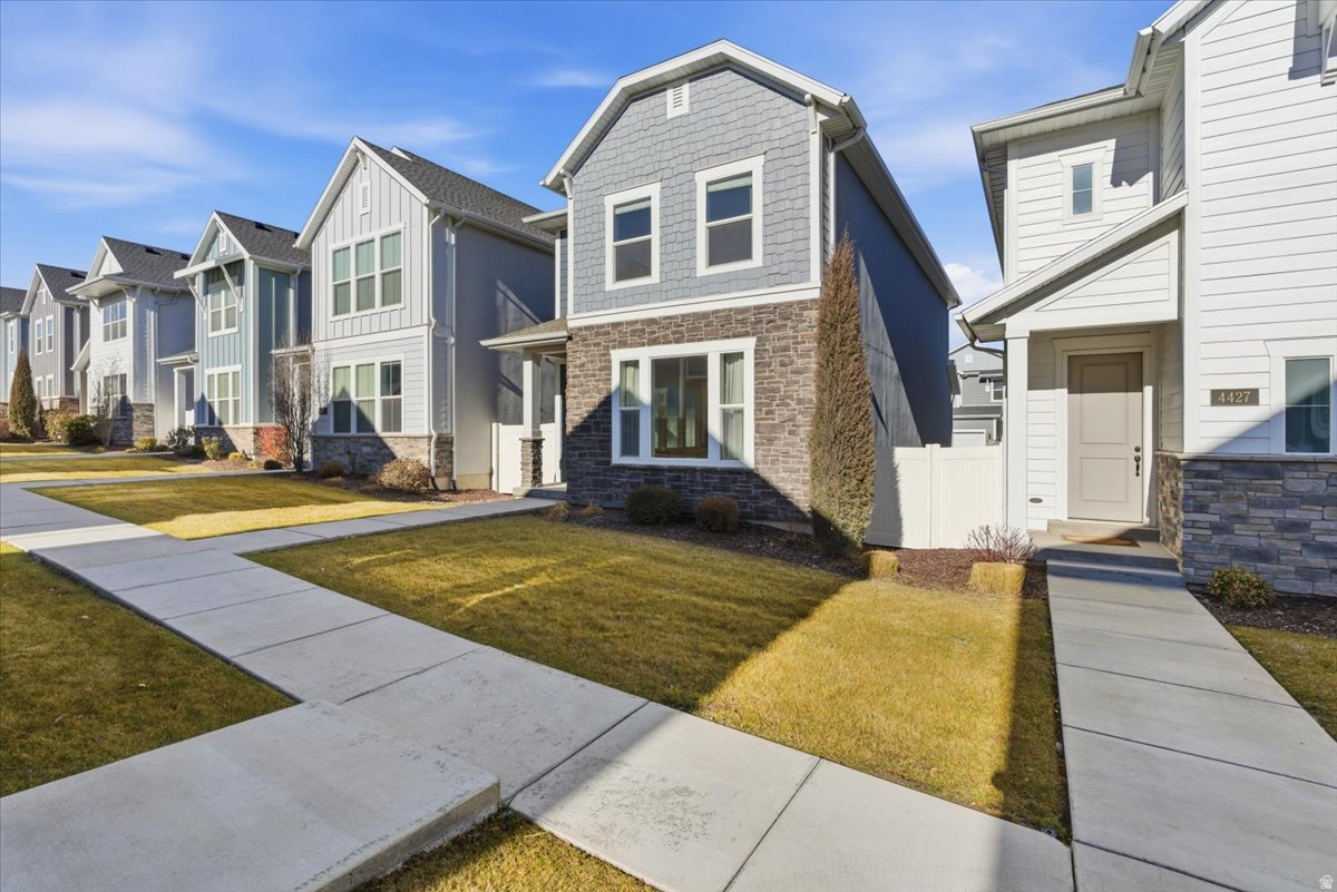 HOLBROOK FARMS - Residential