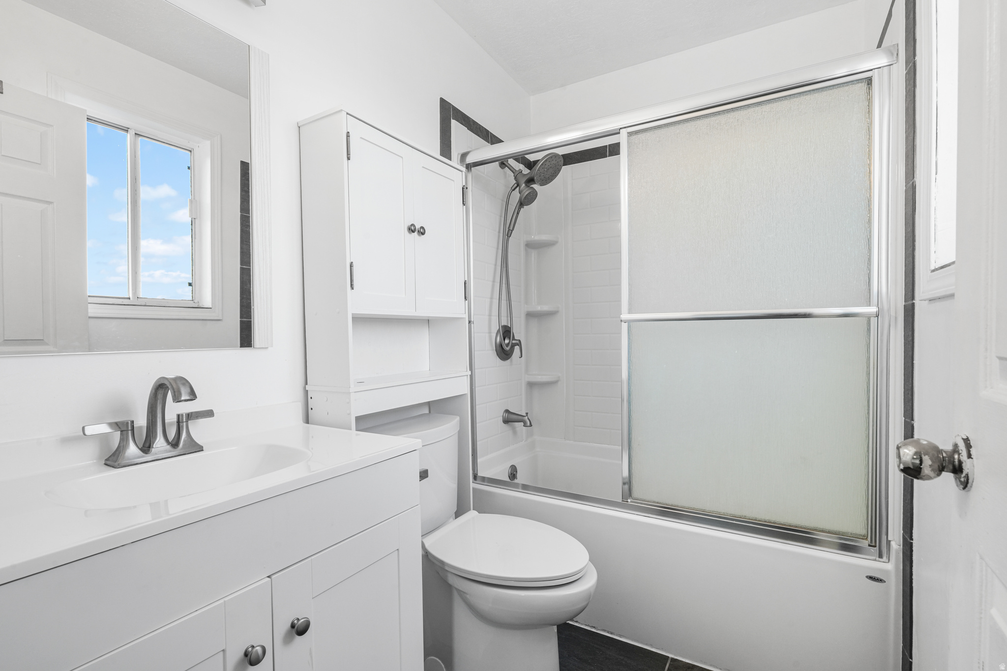 OQUIRRH SHADOW - Residential