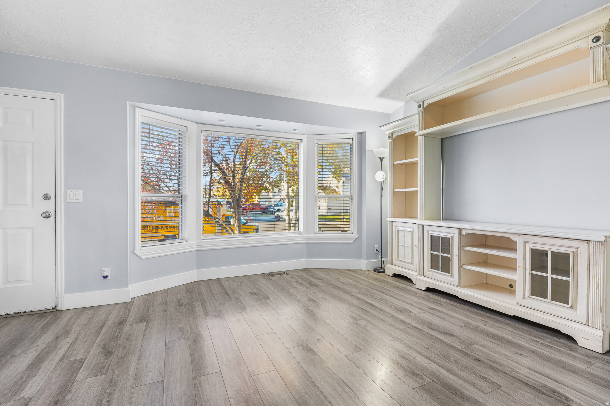 OQUIRRH SHADOW - Residential