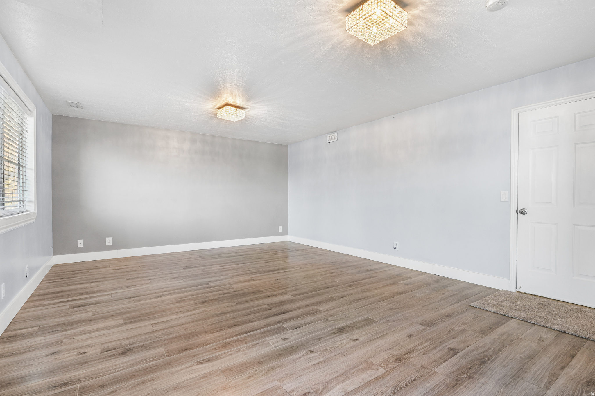 OQUIRRH SHADOW - Residential