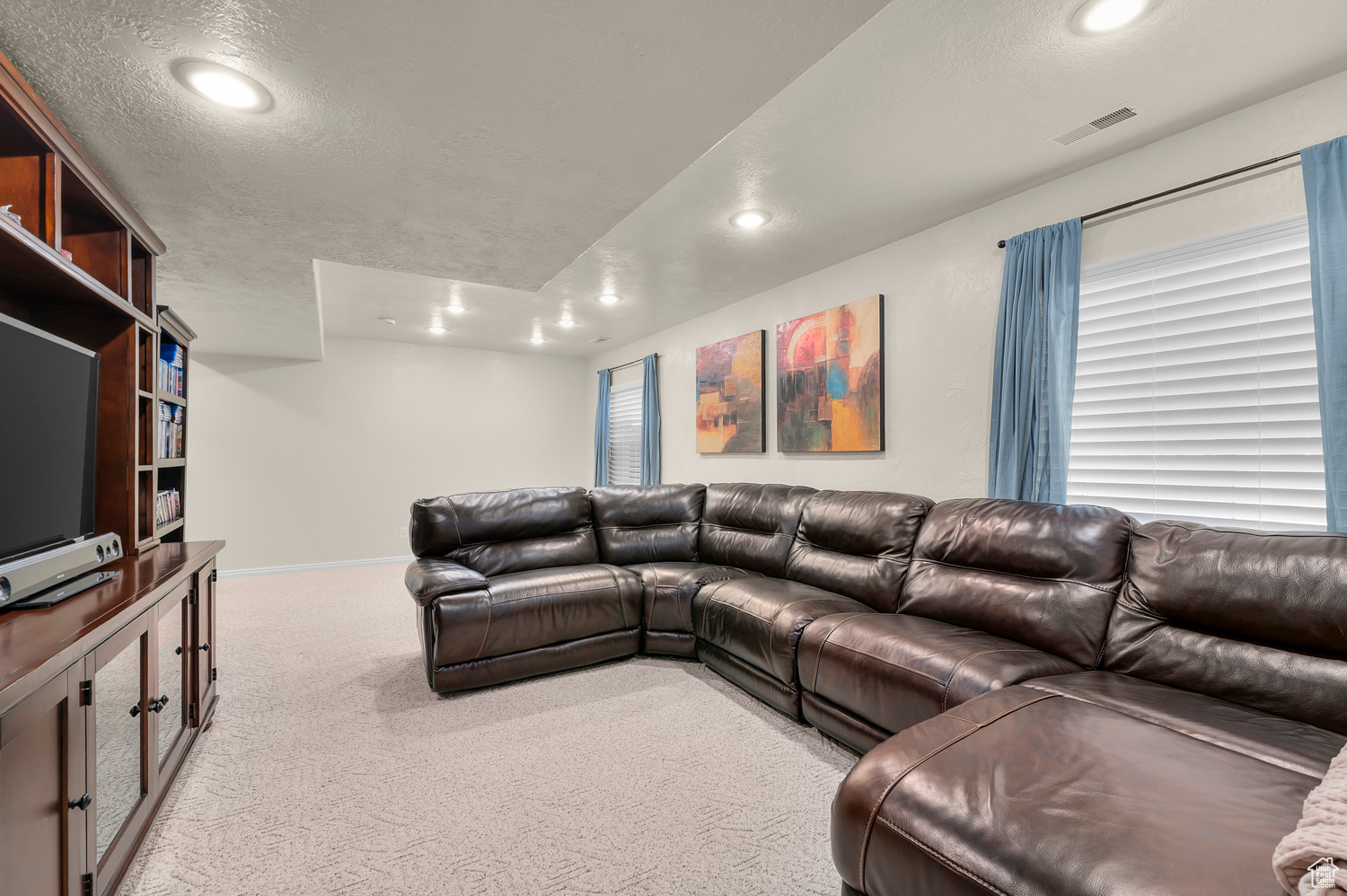 Pleasant Grove, Utah 84062, United States, 6 Bedrooms Bedrooms, ,4 BathroomsBathrooms,Residential,Pending,126795