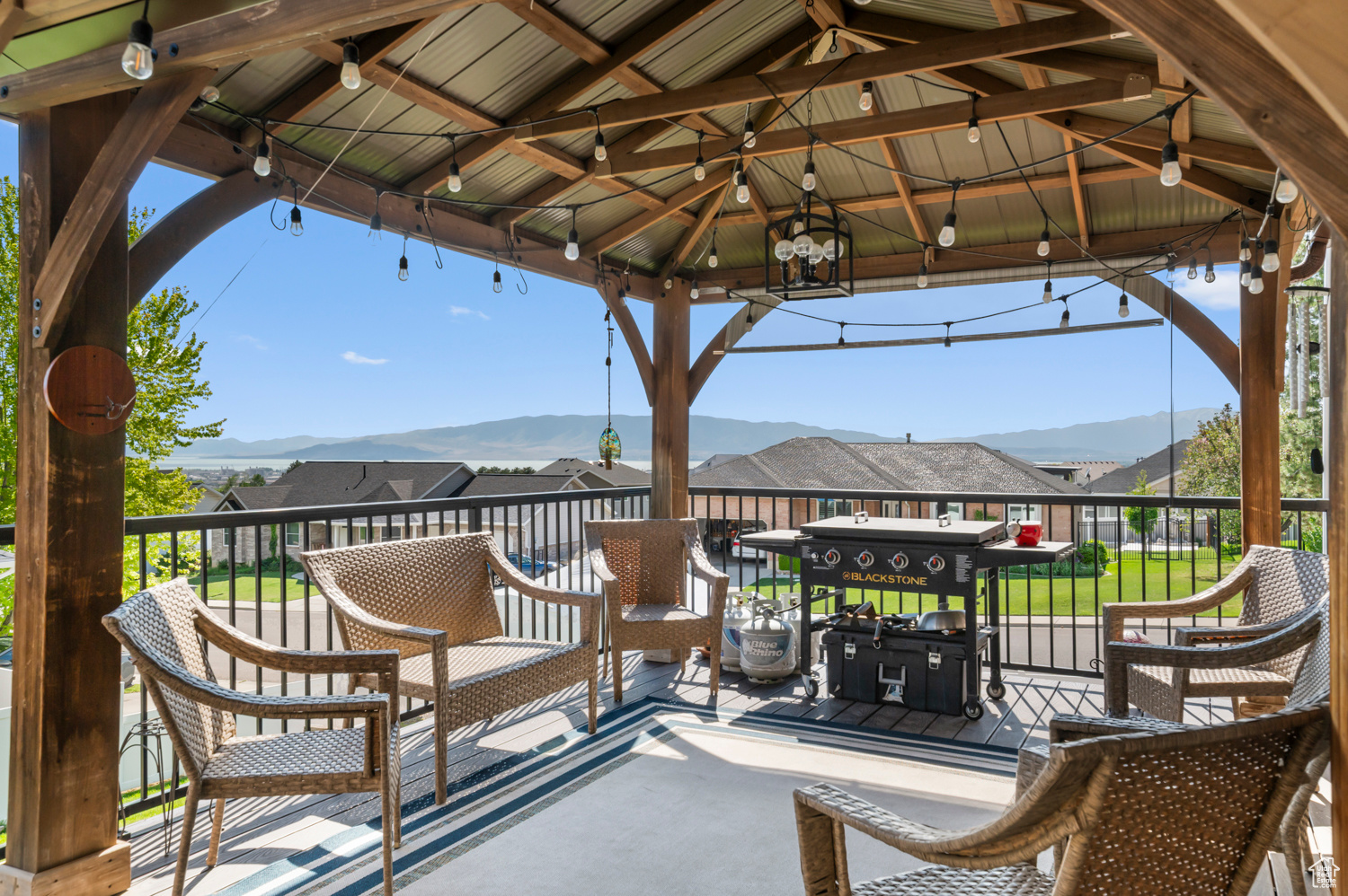 Pleasant Grove, Utah 84062, United States, 6 Bedrooms Bedrooms, ,4 BathroomsBathrooms,Residential,Pending,126795