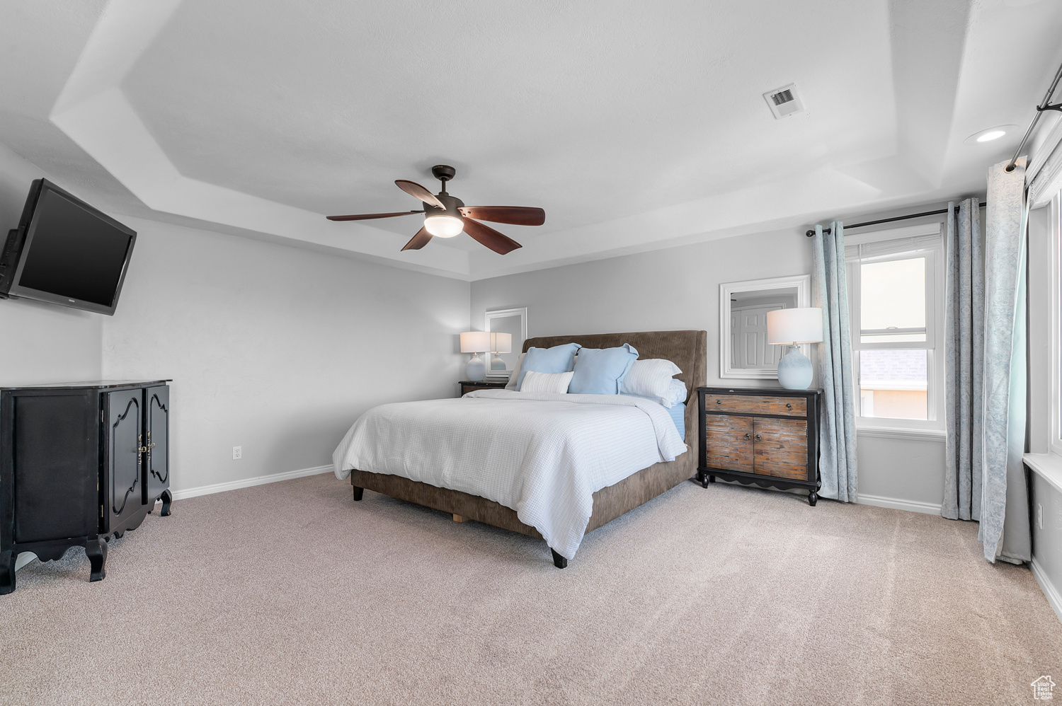 Pleasant Grove, Utah 84062, United States, 6 Bedrooms Bedrooms, ,4 BathroomsBathrooms,Residential,Pending,126795