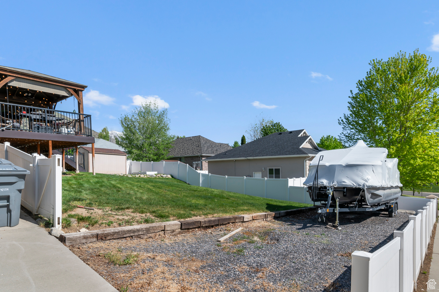 Pleasant Grove, Utah 84062, United States, 6 Bedrooms Bedrooms, ,4 BathroomsBathrooms,Residential,Pending,126795