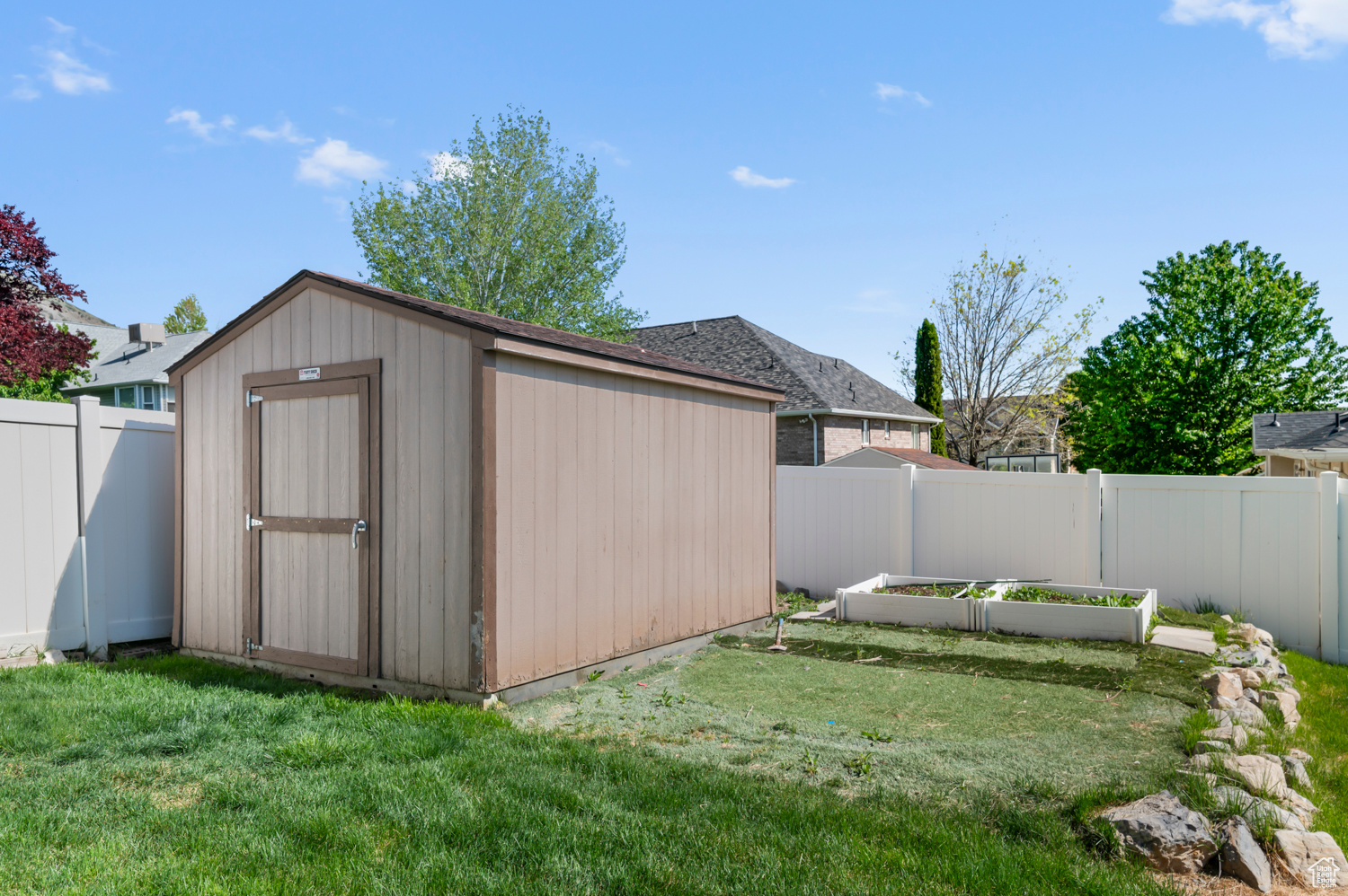 Pleasant Grove, Utah 84062, United States, 6 Bedrooms Bedrooms, ,4 BathroomsBathrooms,Residential,Pending,126795