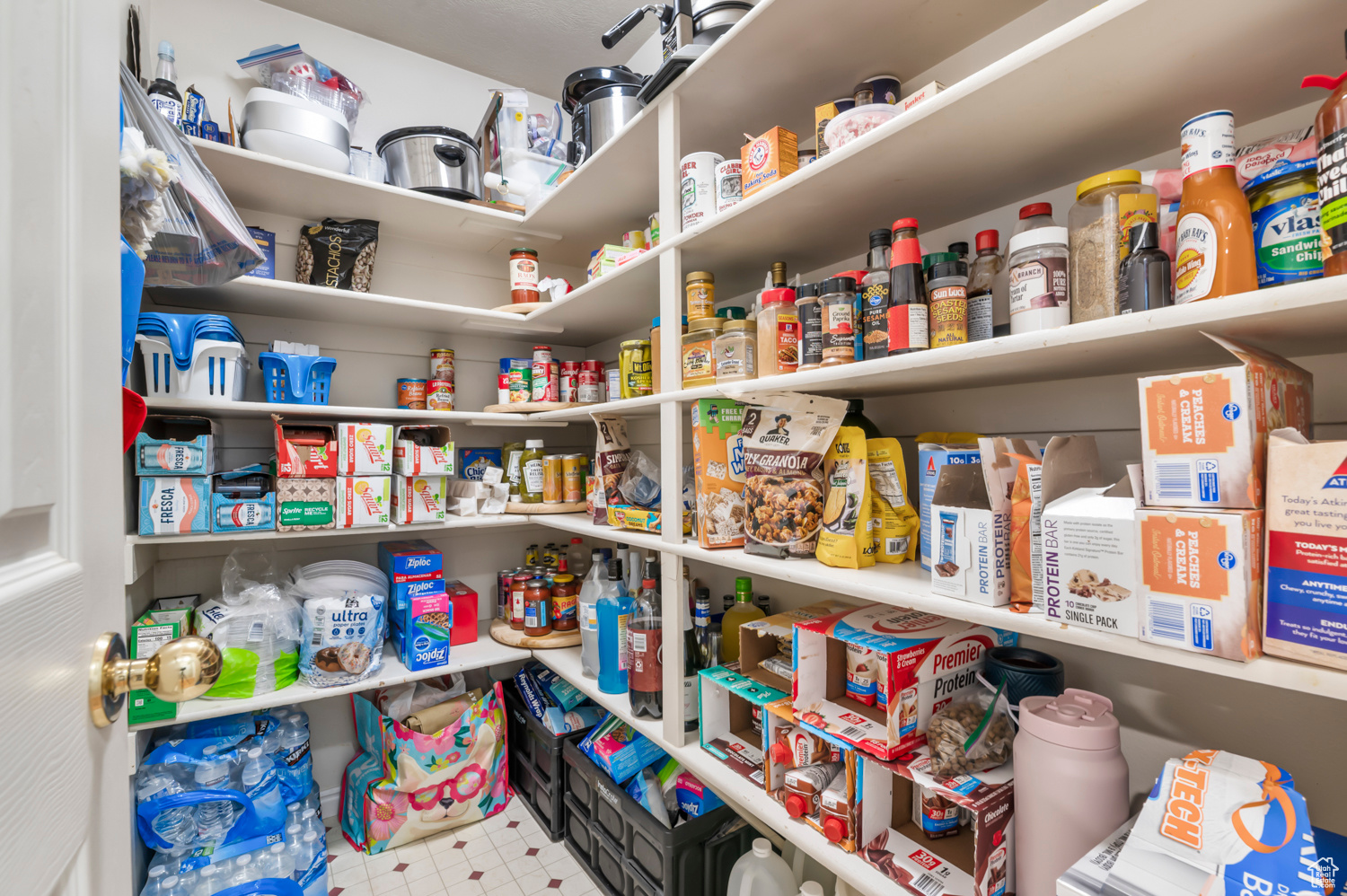 Pleasant Grove, Utah 84062, United States, 6 Bedrooms Bedrooms, ,4 BathroomsBathrooms,Residential,Pending,126795