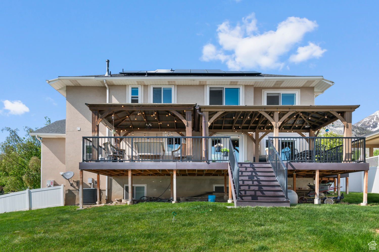 Pleasant Grove, Utah 84062, United States, 6 Bedrooms Bedrooms, ,4 BathroomsBathrooms,Residential,Pending,126795