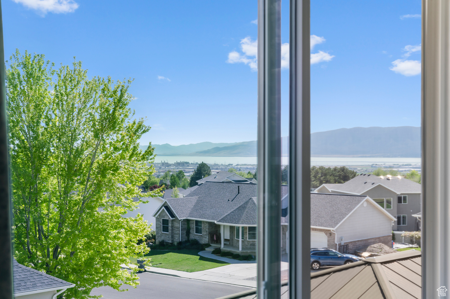 Pleasant Grove, Utah 84062, United States, 6 Bedrooms Bedrooms, ,4 BathroomsBathrooms,Residential,Pending,126795