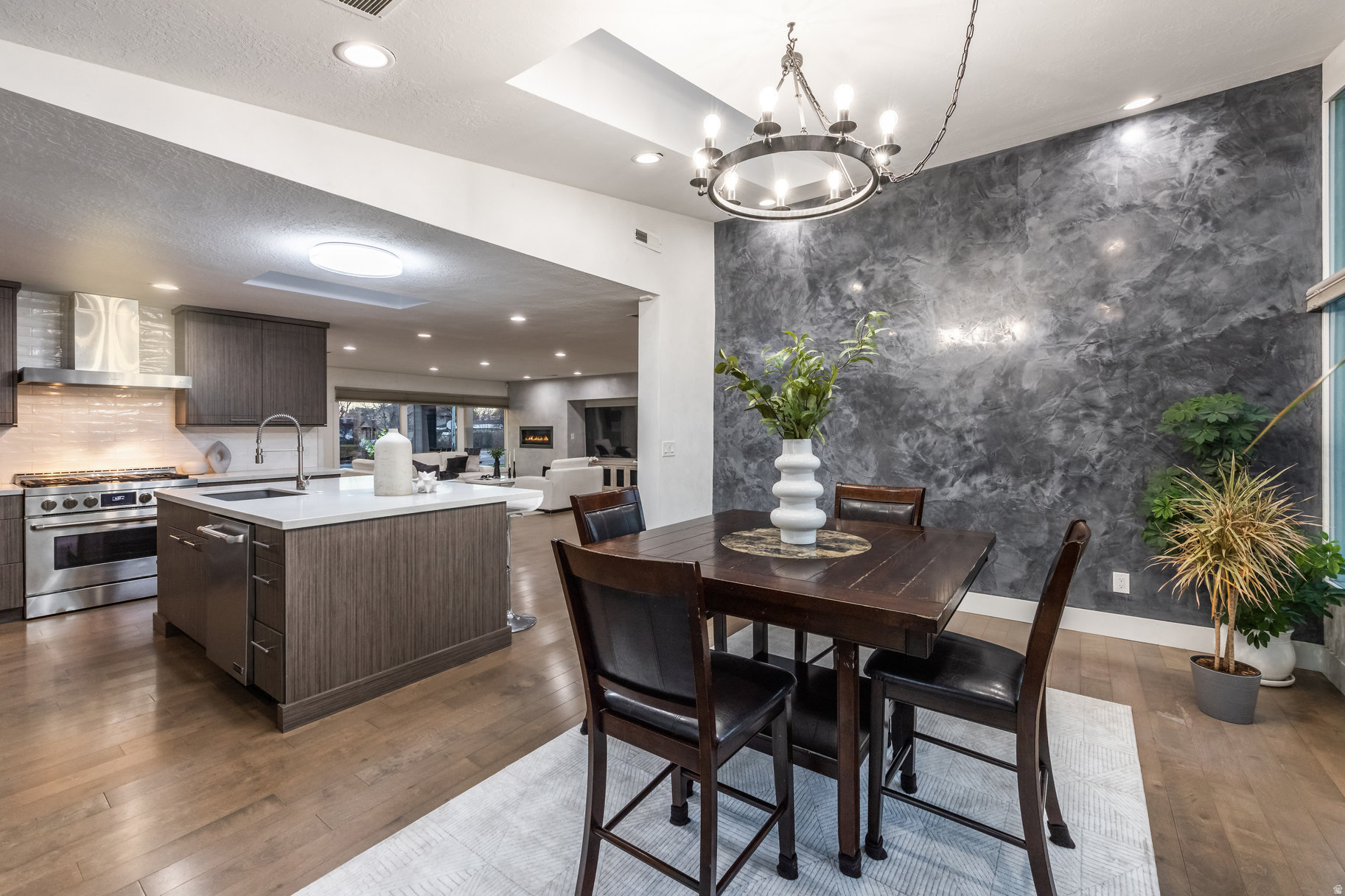 COTTONWOOD MEADOWS - Residential