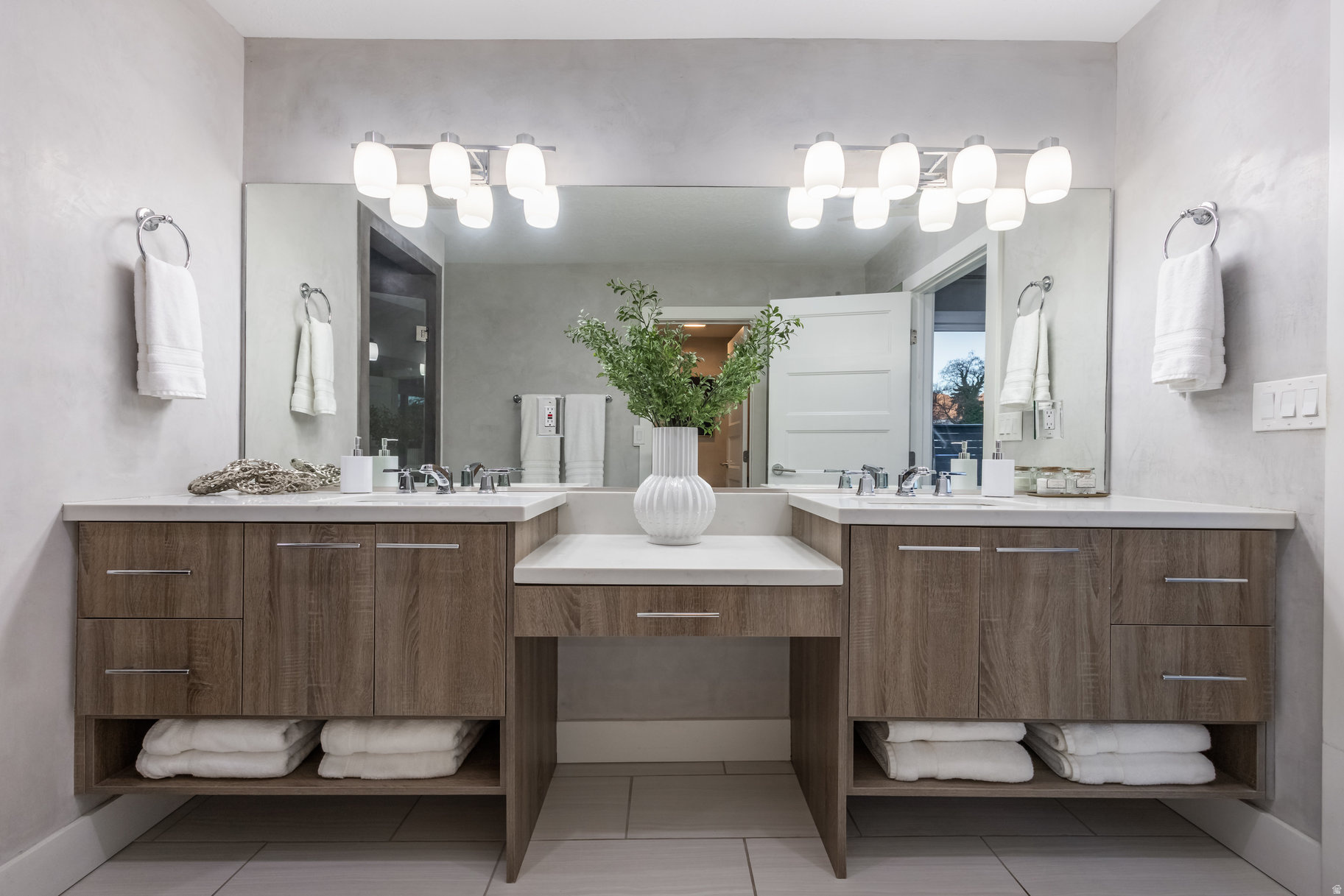 COTTONWOOD MEADOWS - Residential