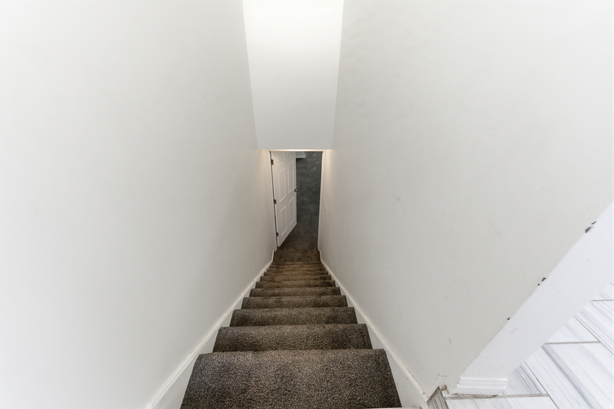 MIT-DEL ESTATES - Residential