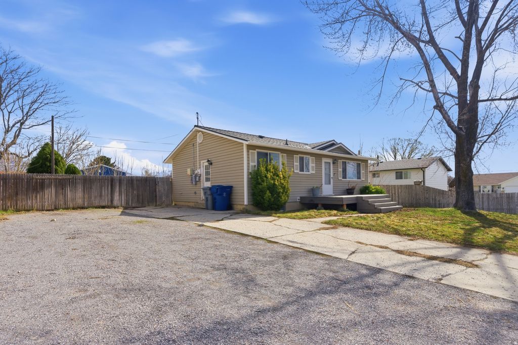 Photo of 530 N 420 W, American Fork, UT 84003 (MLS # 2143288)