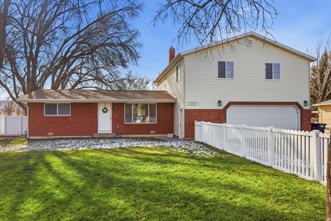 Photo of 2025 E SOUTH WEBER DR, South Weber, UT 84405 (MLS # 2133678)