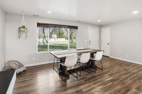 Tiny photo for 2025 E SOUTH WEBER DR, South Weber, UT 84405 (MLS # 2133678)