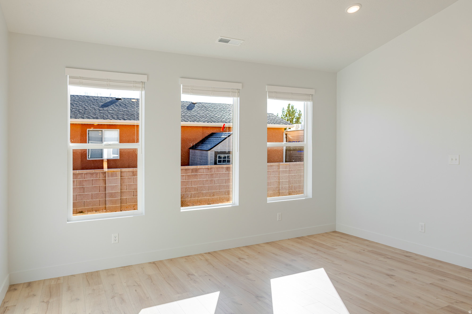 EKKO VIEW ESTATES - Residential